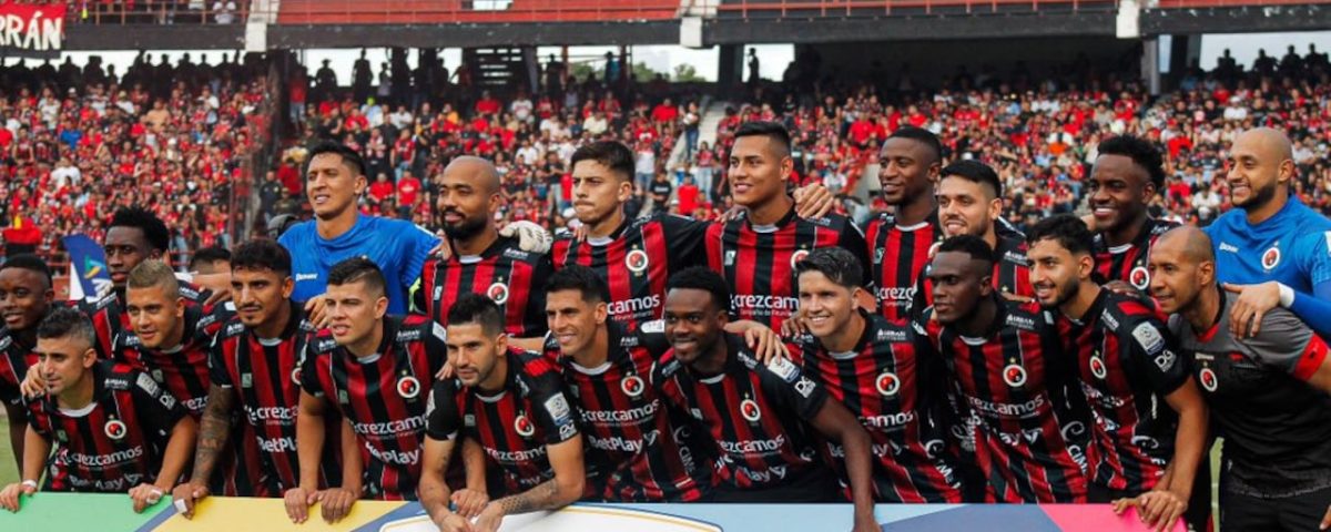 Cúcuta da la sorpresa y cierra la llegada de un importante defensa