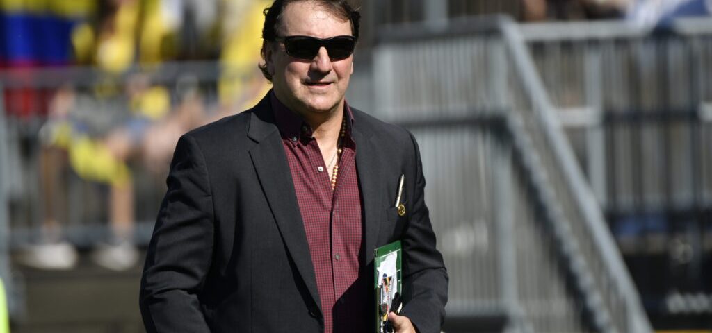 Nestor lorenzo trabaja pensando en los referentes para el Mundial