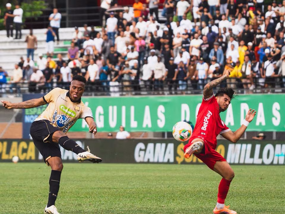 Águilas y América