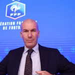 Zinedine Zidane durante una presentación oficial tras ser anunciado como nuevo entrenador de la selección de Francia.