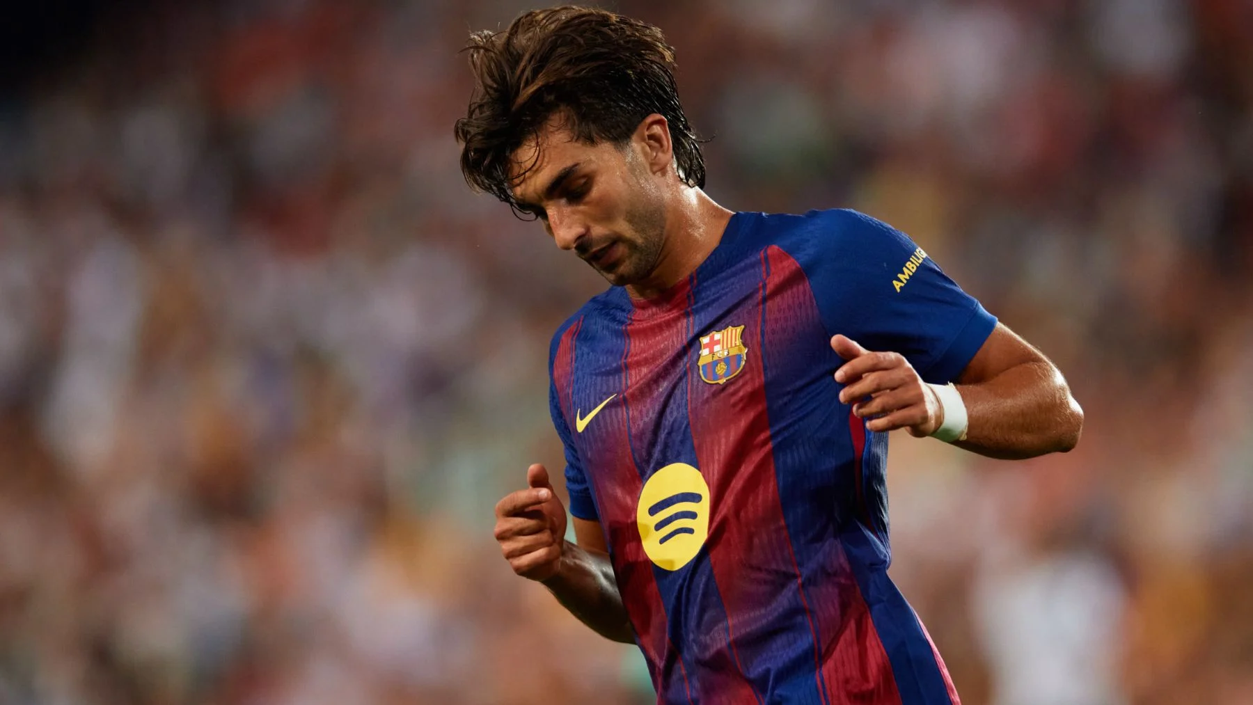 Ferran Torres en un partido con el Barcelona.