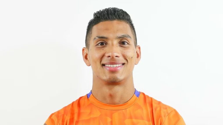 Jorge Gutiérrez presentado como nuevo jugador de Universitario de Deportes para la Liga 1 2026.
