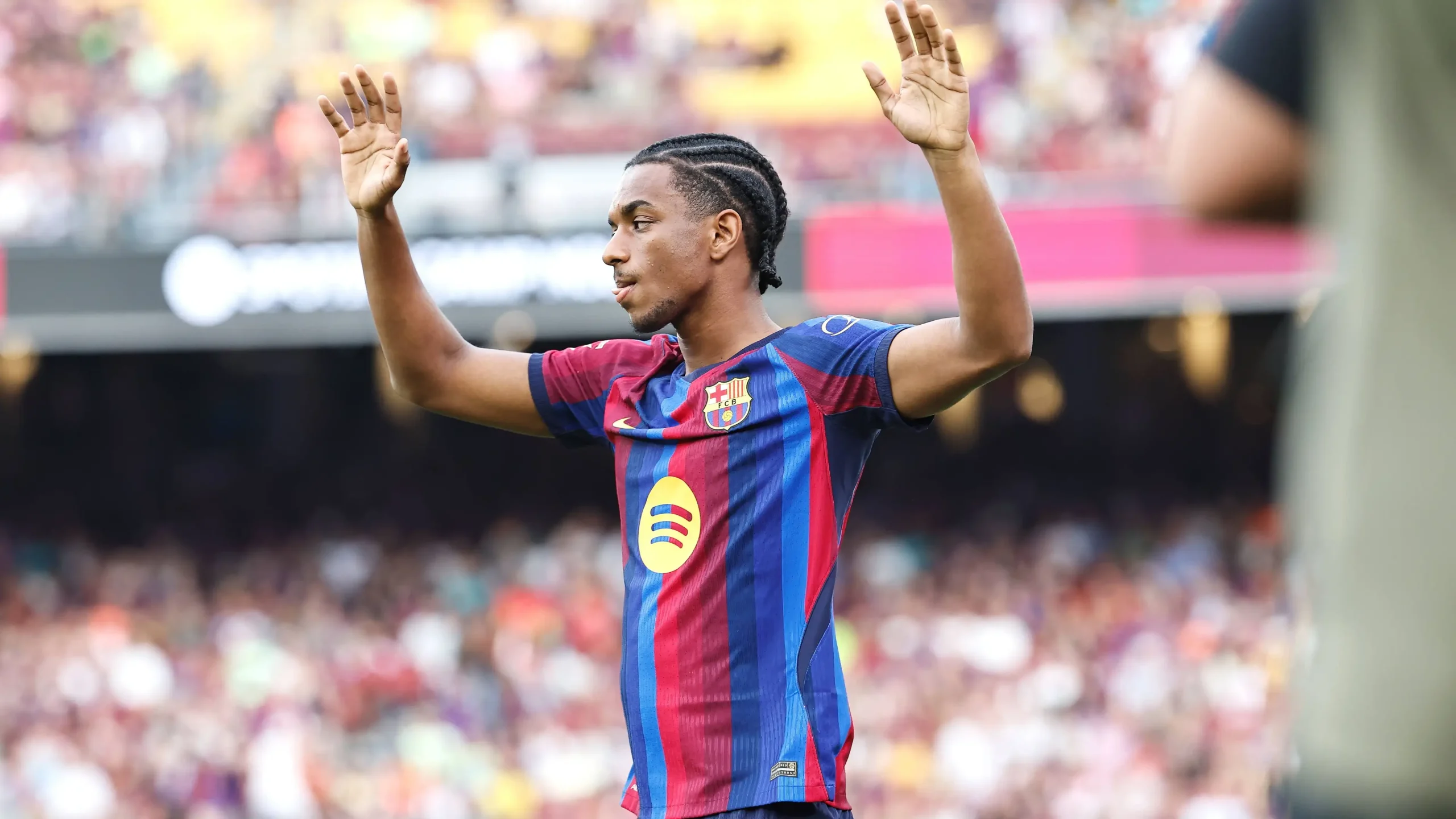 Alejandro Balde con el FC Barcelona