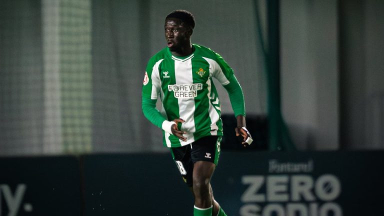 Gnangoro Bouare con el Betis