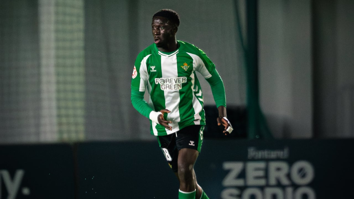 Gnangoro Bouare con el Betis