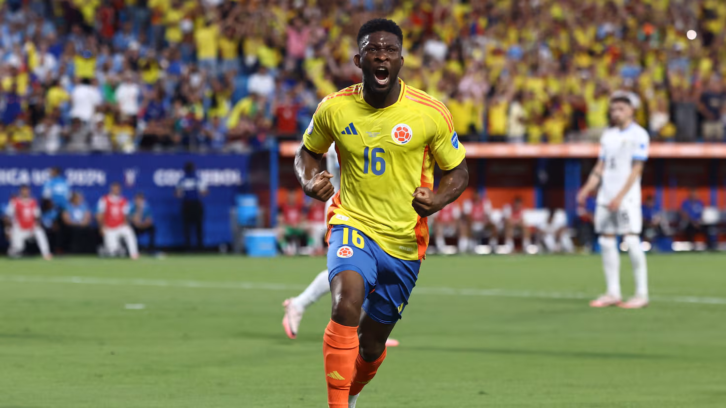 Jefferson Lerma celebra un gol con la selección colombiana