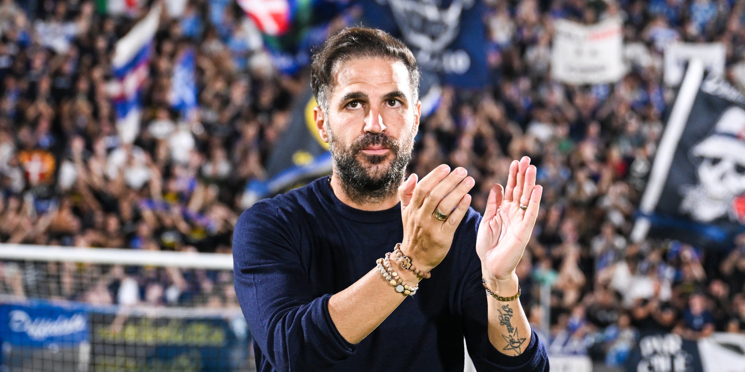 Cesc Fàbregas, durante un partido con el Como