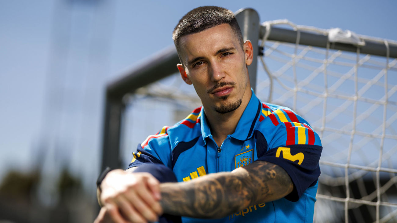 Alejandro Grimaldo con la Selección Española