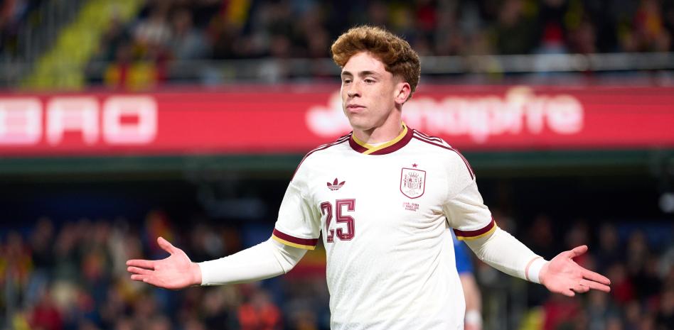 Víctor Muñoz con la Selección Española
