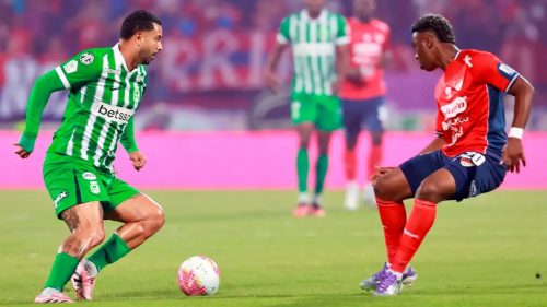 Edwin Cardona, mediocampista de Atlético Nacional, durante un partido.