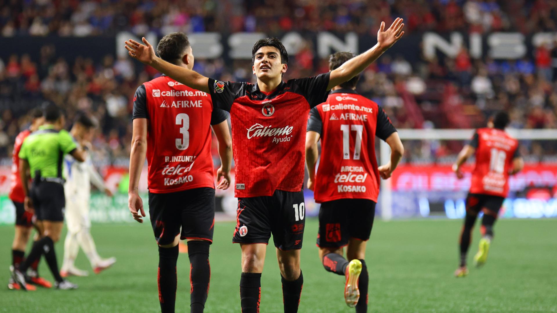 Gilberto Mora celebra con Xolos de Tijuana antes de su posible fichaje por un club europeo