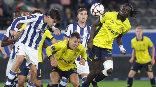 Jugadores de la Real Sociedad y del Union Saint-Gilloise durante el partido de la Europa League