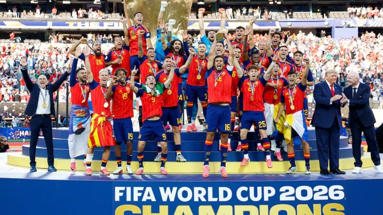 La selección española celebra el título del Mundial 2026